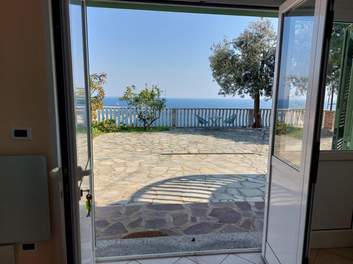 贝尔杰吉Una Finestra Sul Mare Monolocale公寓 外观 照片
