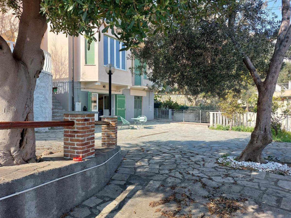 贝尔杰吉Una Finestra Sul Mare Monolocale公寓 外观 照片
