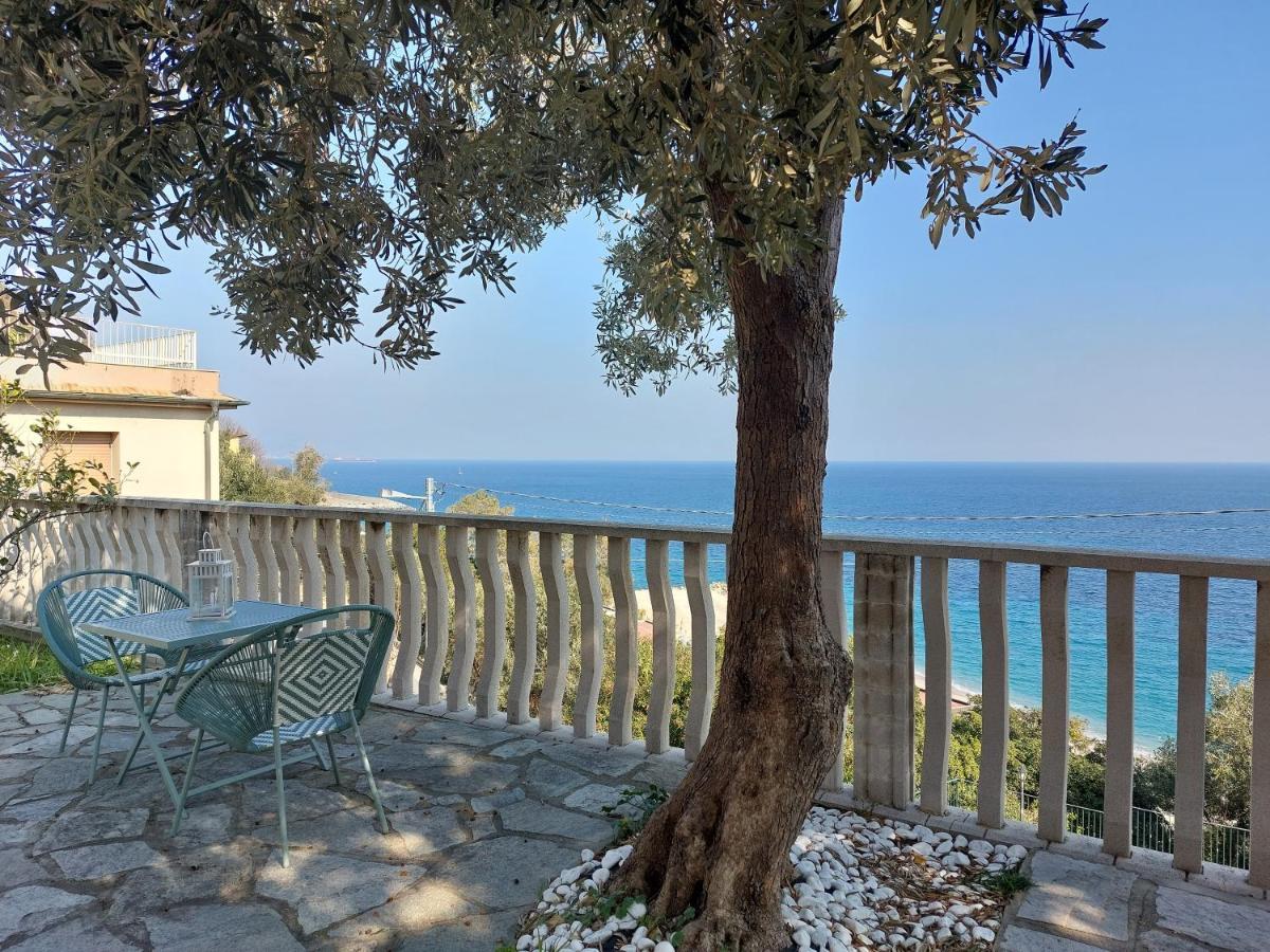 贝尔杰吉Una Finestra Sul Mare Monolocale公寓 外观 照片